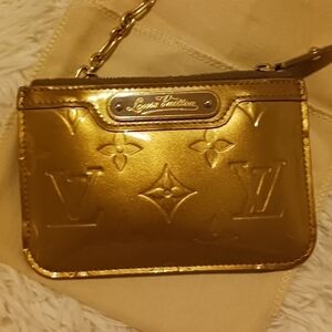 Louis Vuitton Verni Key cles.